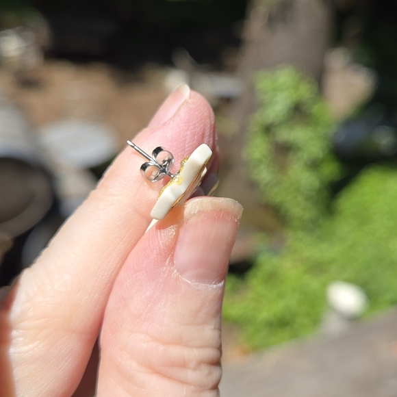 Vintage Porcelain & Gold Handmade Cross Earrings 1" - Picture 7 of 8